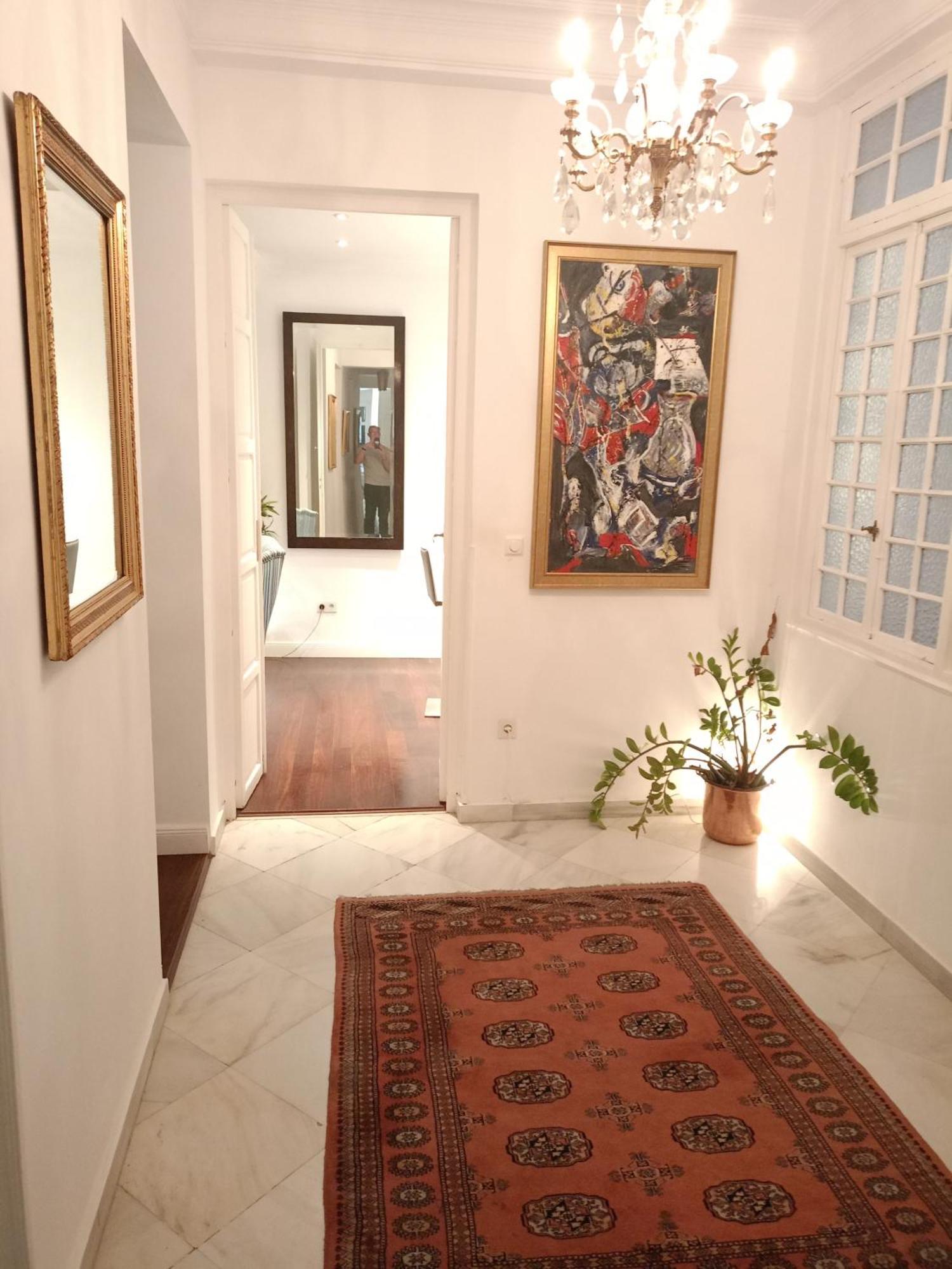 Small Stylish Room With Comfortable Queen-Size Bed In Very Large, Beautifully Decorated Shared Flat In The Historic Centre Of 말라가 외부 사진